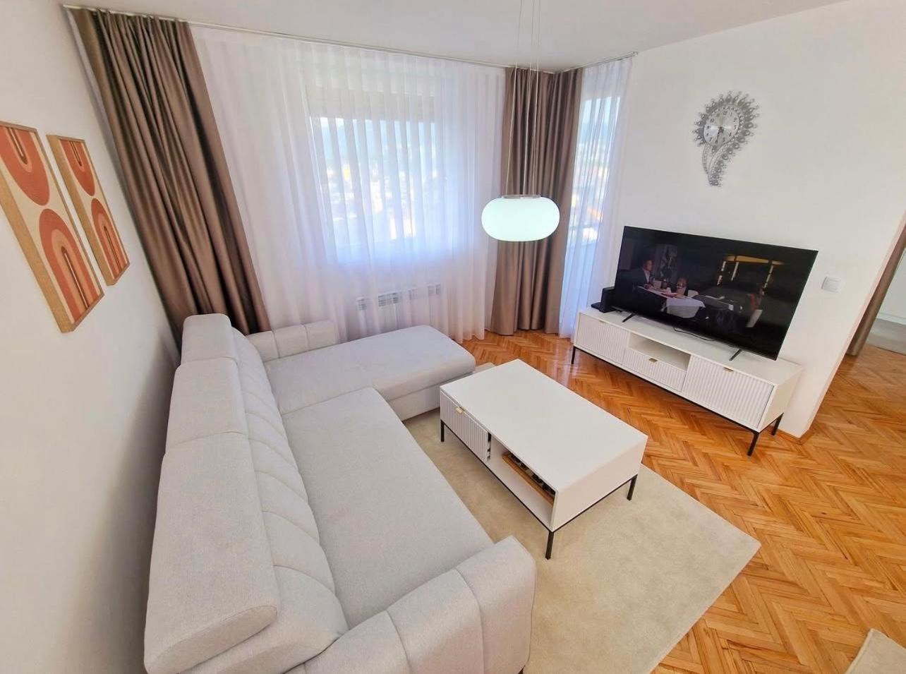 Avdina Luxury Apartment *